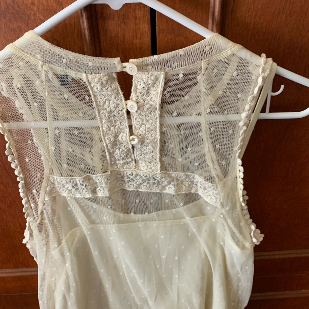 Lace top - Picture 3 of 7